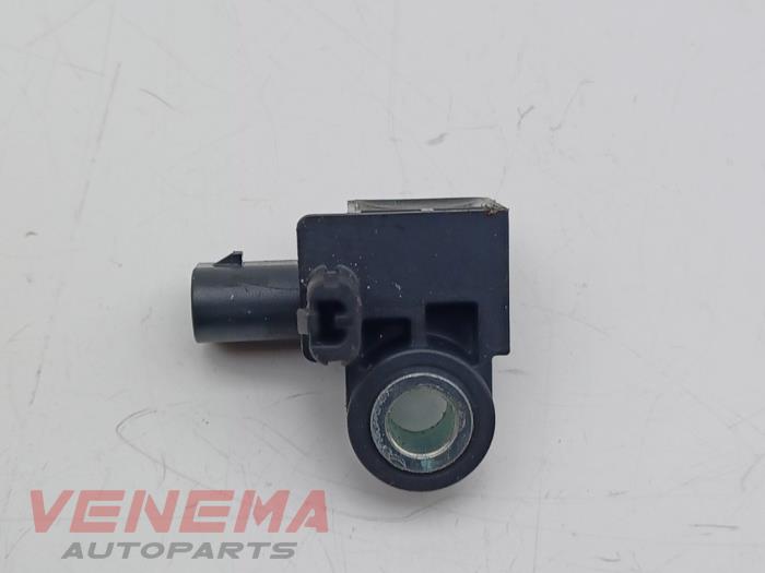 Begagnade Airbagsensor Ford Fiesta 7 1.0 EcoBoost 12V Pris € 9,99 Marginaltabell erbjuds av Venema Autoparts