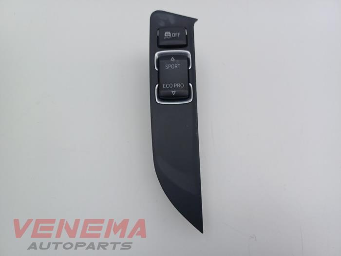 Używane Przelacznik ESP BMW 3 serie Touring (F31) 320d 2.0 16V Cena € 14,99 Procedura marży oferowane przez Venema Autoparts