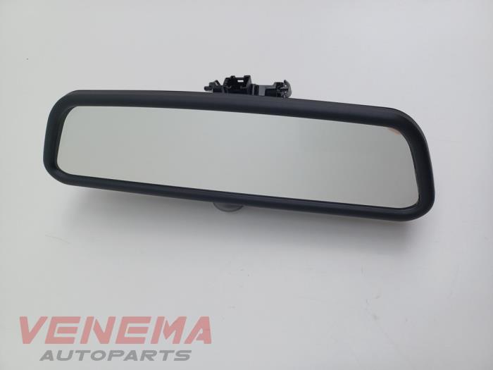 Begagnade Backspegel BMW 3 serie Touring (F31) 320d 2.0 16V Pris € 29,99 Marginaltabell erbjuds av Venema Autoparts