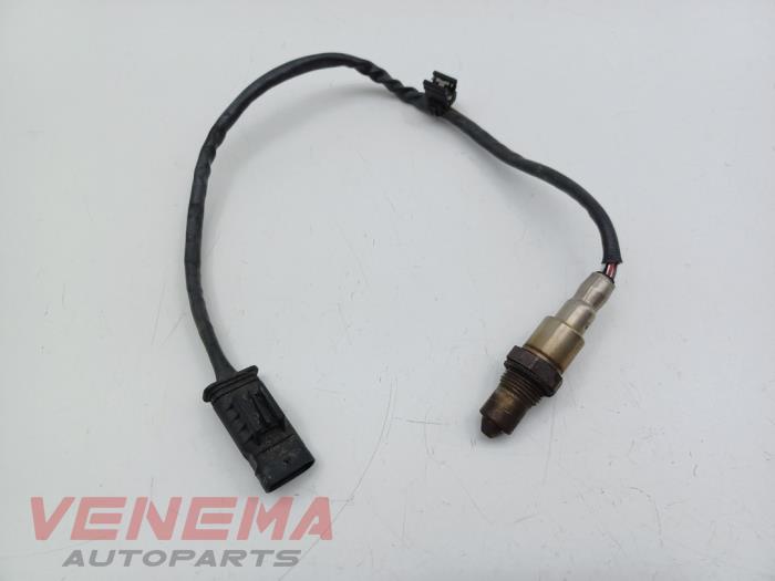 Lambda probe from a BMW 3 serie Touring (F31) 320d 2.0 16V 2016