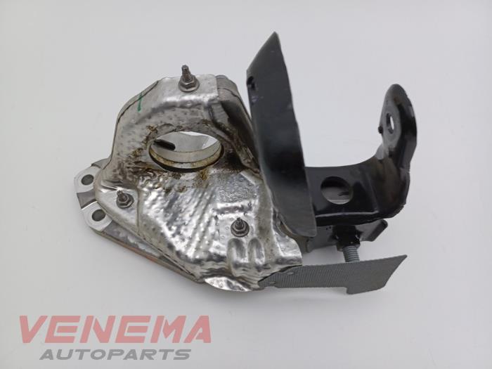 Used Engine mount DS Automobiles DS 7 Crossback 2.0 BlueHDi 180 Price € 79,99 Margin scheme offered by Venema Autoparts