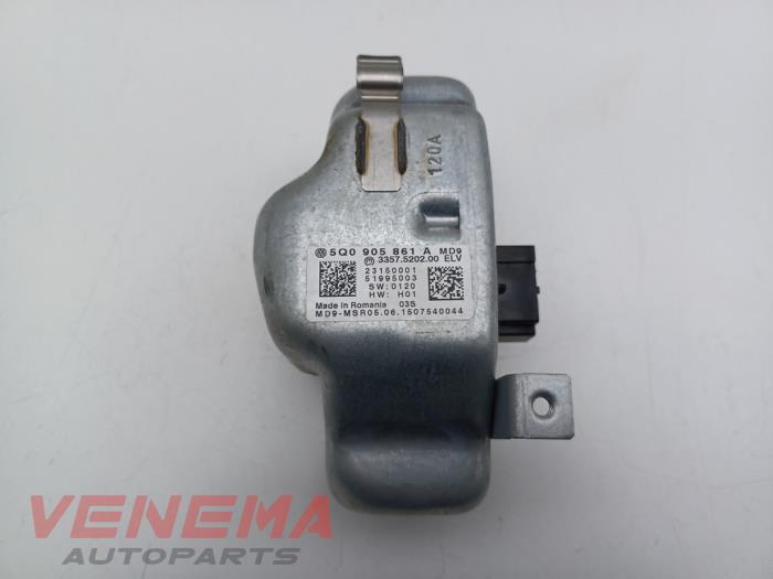 Gebrauchte Lenkradschloss Audi A3 Sportback (8VA/8VF) 1.4 TFSI 16V e-tron Preis € 39,99 Margenregelung angeboten von Venema Autoparts
