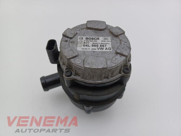 Begagnade Vattenpump Audi A3 Sportback (8VA/8VF) 1.4 TFSI 16V e-tron Pris € 14,99 Marginaltabell erbjuds av Venema Autoparts