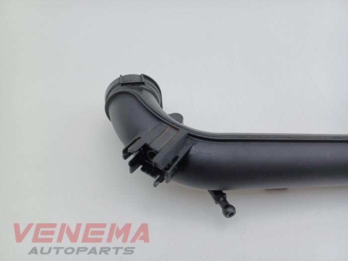 Intercooler Rohr van een Audi A3 Sportback (8VA/8VF) 1.4 TFSI 16V e-tron 2016
