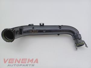 Intercooler Rohr van een Audi A3 Sportback (8VA/8VF) 1.4 TFSI 16V e-tron 2016