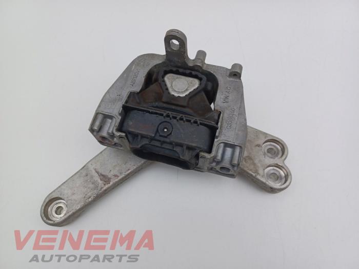 Usagé Support moteur Audi A3 Sportback (8VA/8VF) 1.4 TFSI 16V e-tron Prix € 19,99 Règlement à la marge proposé par Venema Autoparts