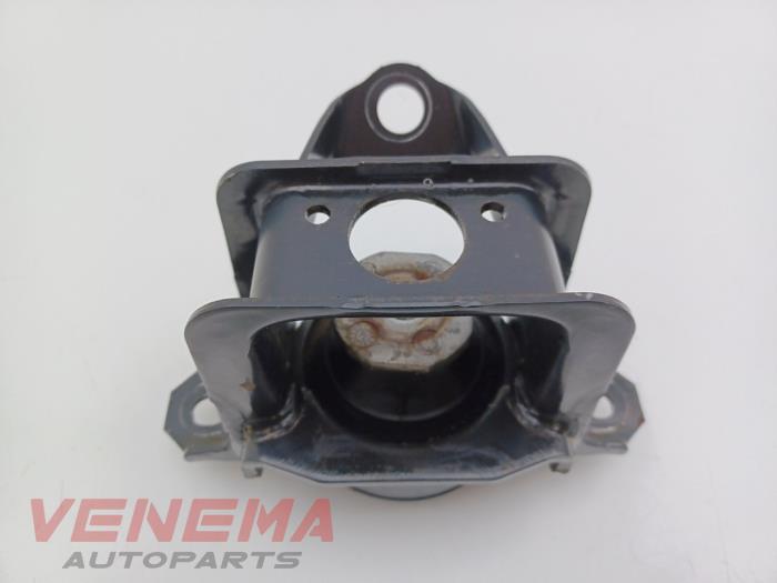 Used Engine mount Toyota Aygo (B40) 1.0 12V VVT-i Price € 29,99 Margin scheme offered by Venema Autoparts