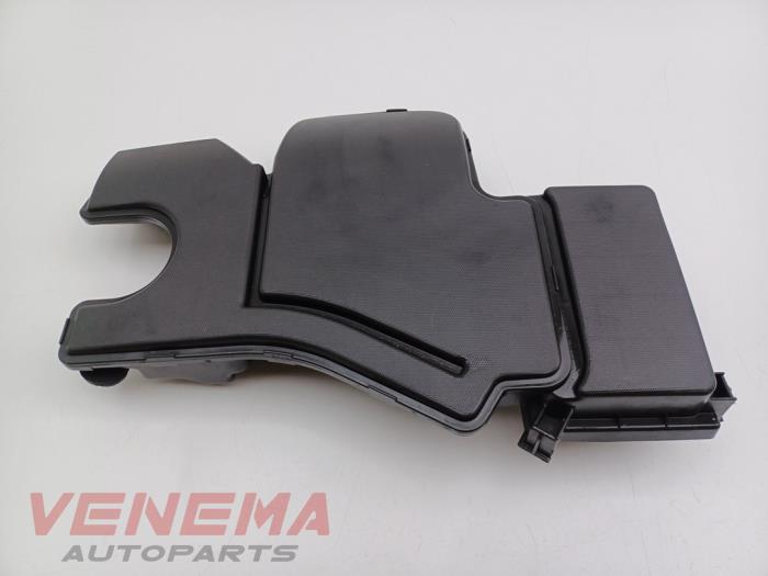 Begagnade Luftfilterhus Toyota Aygo (B40) 1.0 12V VVT-i Pris € 19,99 Marginaltabell erbjuds av Venema Autoparts