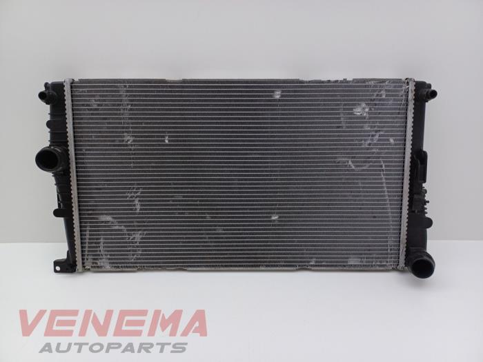 Usagé Radiateur BMW 4 serie Gran Coupe (F36) 435i 3.0 24V Prix € 174,99 Règlement à la marge proposé par Venema Autoparts