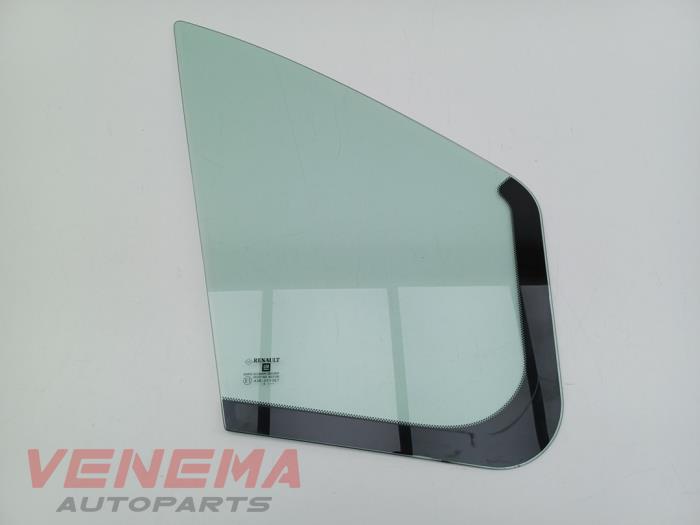 Usados Ventanilla triangular derecha delante Opel Vivaro 1.6 CDTI BiTurbo 120 Precio € 49,99 Norma de margen ofrecido por Venema Autoparts
