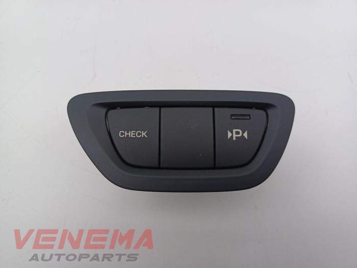 Usados Interruptor PDC Citroen C5 III Tourer (RW) 1.6 16V THP 155 Precio € 14,99 Norma de margen ofrecido por Venema Autoparts