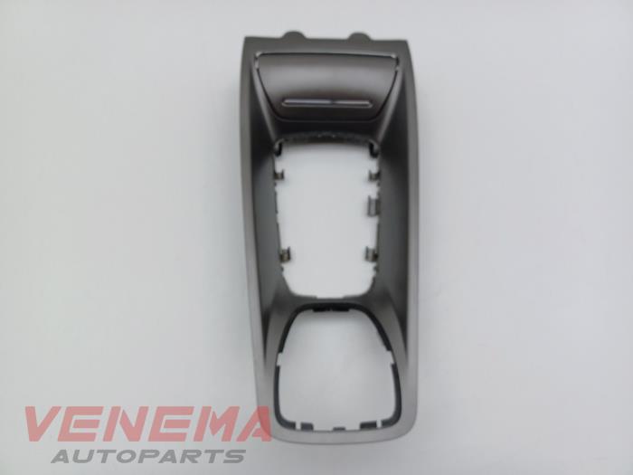 Begagnade Askkopp, fram Citroen C5 III Tourer (RW) 1.6 16V THP 155 Pris € 24,99 Marginaltabell erbjuds av Venema Autoparts