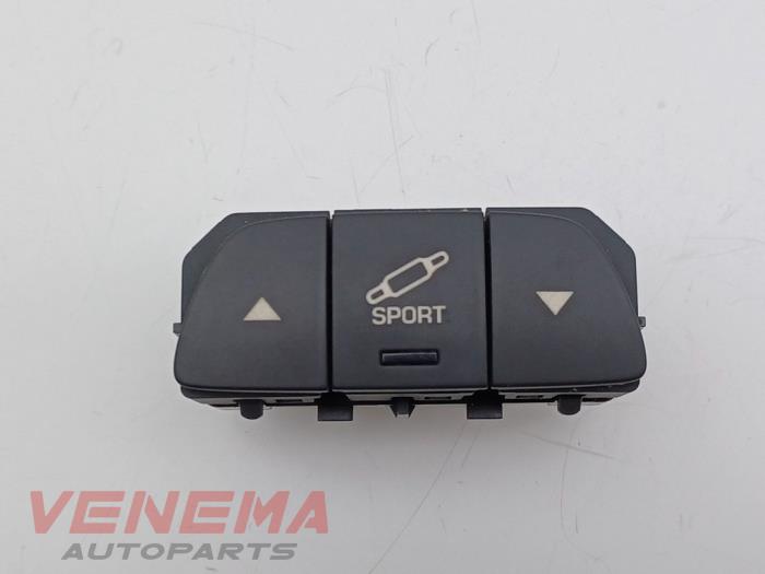 Używane Przelacznik Citroen C5 III Tourer (RW) 1.6 16V THP 155 Cena € 9,99 Procedura marży oferowane przez Venema Autoparts