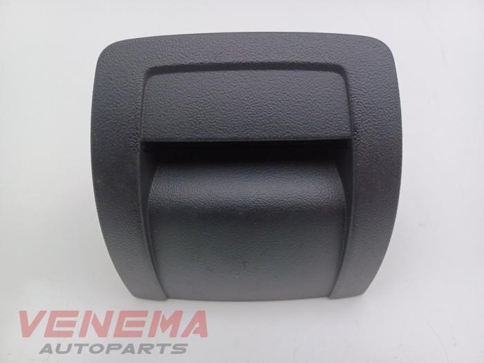 Begagnade Askkopp, bak Citroen C5 III Tourer (RW) 1.6 16V THP 155 Pris € 29,99 Marginaltabell erbjuds av Venema Autoparts