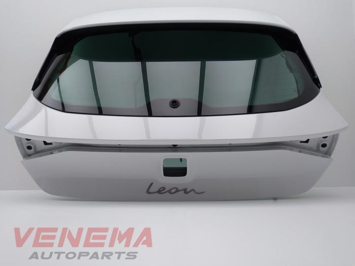 Begagnade Baklucka Seat Leon (KLB) 1.0 TSI 12V Pris € 599,99 Marginaltabell erbjuds av Venema Autoparts