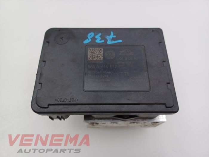 Begagnade ABS-pump Seat Leon (KLB) 1.0 TSI 12V Pris € 89,99 Marginaltabell erbjuds av Venema Autoparts