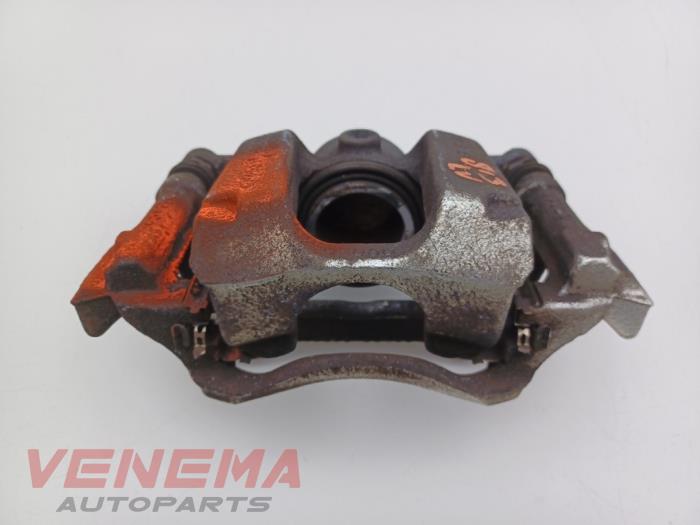 Usagé Etrier de frein avant gauche Ford Puma 1.0 Ti-VCT EcoBoost mHEV 12V Prix € 39,99 Règlement à la marge proposé par Venema Autoparts