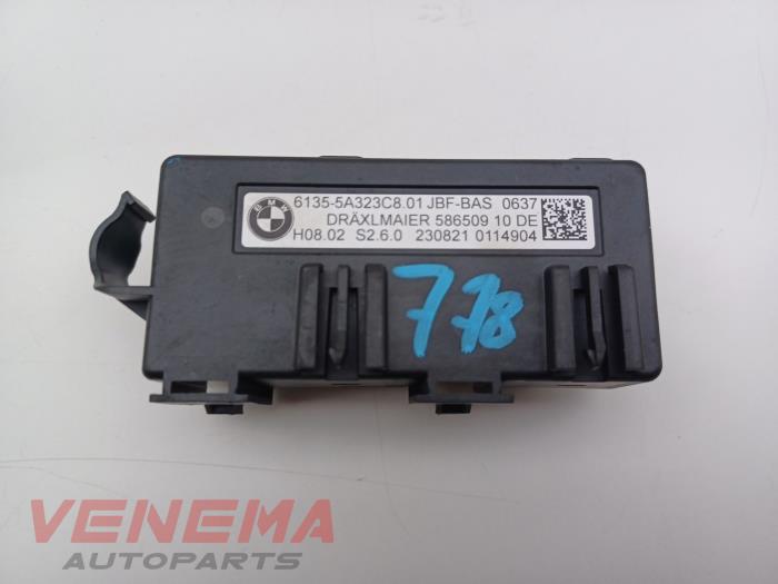 Begagnade Säkringsbox BMW 1 serie (F40) 118i 1.5 TwinPower 12V Pris € 19,99 Marginaltabell erbjuds av Venema Autoparts
