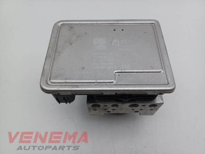 Begagnade ABS-pump BMW 1 serie (F40) 118i 1.5 TwinPower 12V Pris € 199,99 Marginaltabell erbjuds av Venema Autoparts