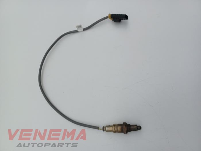 Lambda probe from a BMW 1 serie (F40) 118i 1.5 TwinPower 12V 2022