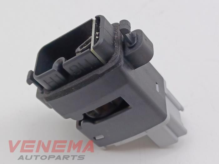 Begagnade Innetemperatursensor Ford Puma 1.0 Ti-VCT EcoBoost mHEV 12V Pris € 19,99 Marginaltabell erbjuds av Venema Autoparts