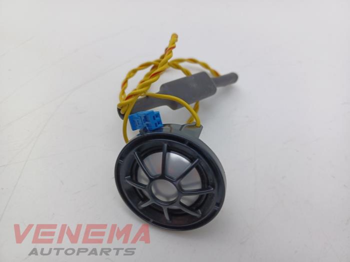 Używane Glosnik Mini Clubman (F54) 2.0 Cooper S 16V Cena € 29,99 Procedura marży oferowane przez Venema Autoparts