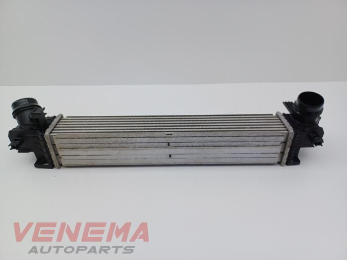 Usados Intercooler Mini Clubman (F54) 2.0 Cooper S 16V Precio € 149,99 Norma de margen ofrecido por Venema Autoparts