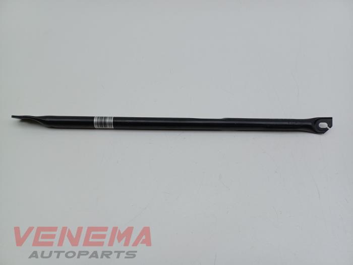 Begagnade Framdelsstöd Mini Clubman (F54) 2.0 Cooper S 16V Pris € 9,99 Marginaltabell erbjuds av Venema Autoparts