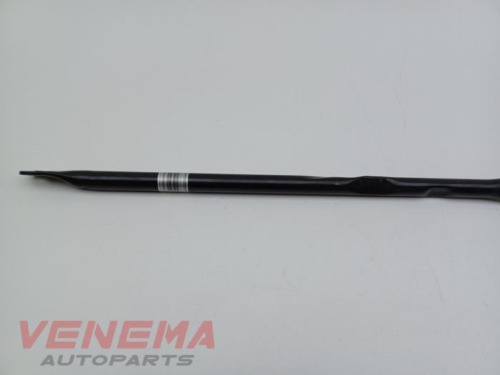 Begagnade Framdelsstöd Mini Clubman (F54) 2.0 Cooper S 16V Pris € 9,99 Marginaltabell erbjuds av Venema Autoparts