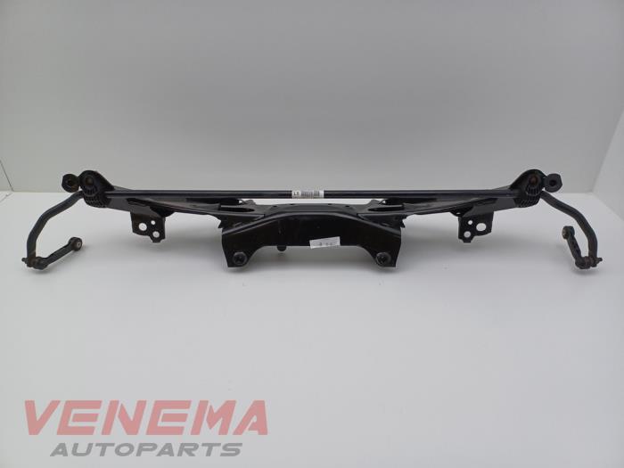 Usados Subchasis Mini Clubman (F54) 2.0 Cooper S 16V Precio € 29,99 Norma de margen ofrecido por Venema Autoparts