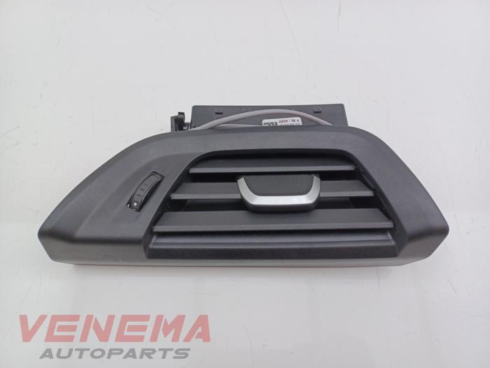 Begagnade Luftgrill, sida BMW 5 serie (G30) 540d xDrive 3.0 TwinPower Turbo 24V Pris € 49,99 Marginaltabell erbjuds av Venema Autoparts