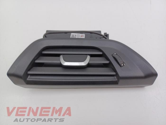 Begagnade Luftgrill, sida BMW 5 serie (G30) 540d xDrive 3.0 TwinPower Turbo 24V Pris € 49,99 Marginaltabell erbjuds av Venema Autoparts