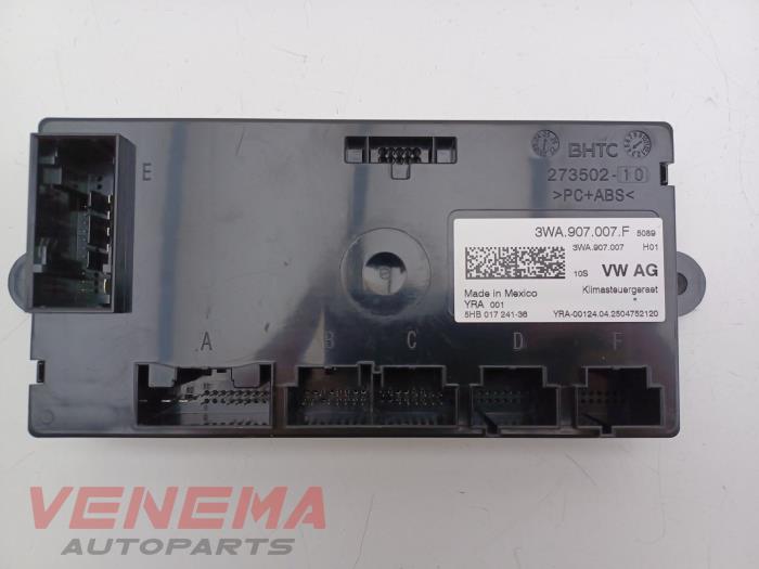 Usagé Ordinateur refroidisseur Cupra Formentor 1.5 e-Hybrid VZ 16V Prix € 89,99 Règlement à la marge proposé par Venema Autoparts