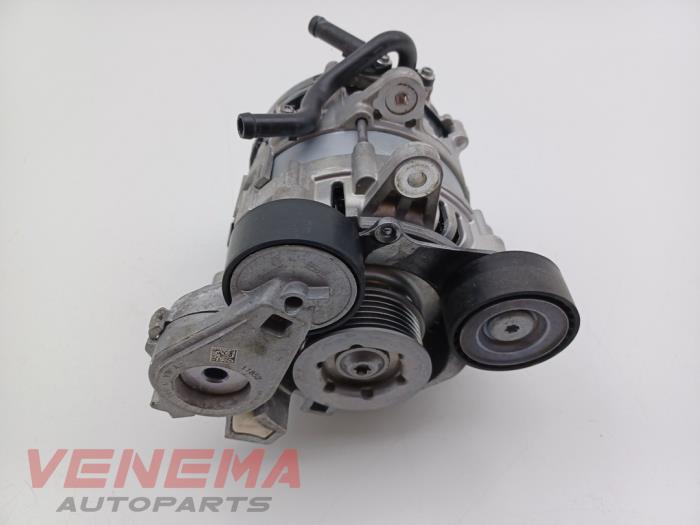 Begagnade Dynamo Cupra Formentor 1.5 e-Hybrid VZ 16V Pris € 999,99 Marginaltabell erbjuds av Venema Autoparts