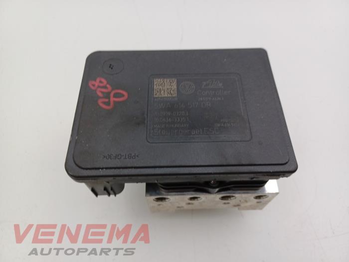 Begagnade ABS-pump Cupra Formentor 1.5 e-Hybrid VZ 16V Pris € 339,99 Marginaltabell erbjuds av Venema Autoparts