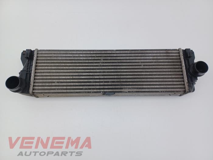 Usados Intercooler Mercedes Sprinter 3,5t (910.0/910.1/907.1/907.2) 316 CDI 2.1 D RWD Precio € 149,99 Norma de margen ofrecido por Venema Autoparts