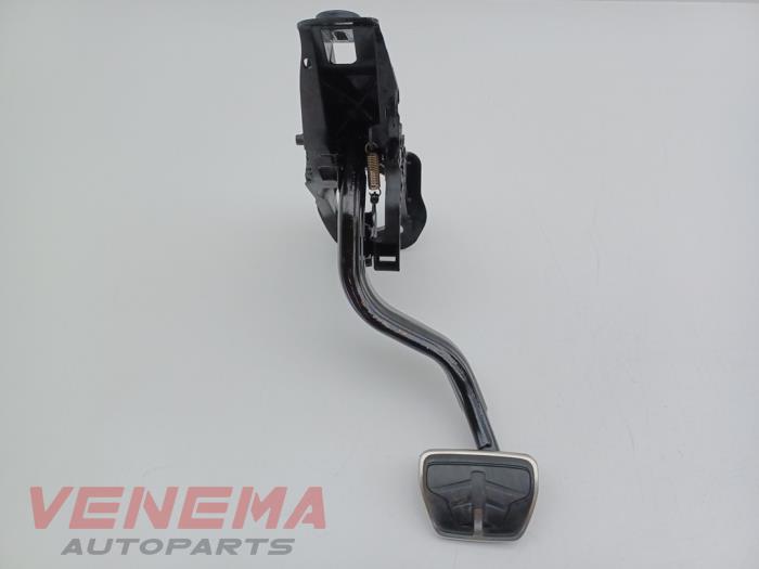 Używane Pedal hamulca BMW 5 serie (G30) 540d xDrive 3.0 TwinPower Turbo 24V Cena € 59,99 Procedura marży oferowane przez Venema Autoparts
