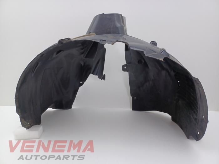 Używane Nadkole Citroen C5 Aircross I (A4/AC/AJ/AR) 1.2 PureTech Hybrid 136 Cena € 49,99 Procedura marży oferowane przez Venema Autoparts