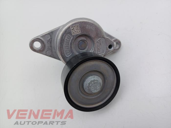 Usados Rodillo tensor correa múltiple Citroen C5 Aircross I (A4/AC/AJ/AR) 1.2 PureTech Hybrid 136 Precio € 69,99 Norma de margen ofrecido por Venema Autoparts