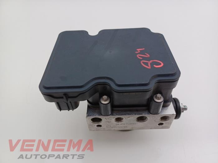 Begagnade ABS-pump Citroen C5 Aircross I (A4/AC/AJ/AR) 1.2 PureTech Hybrid 136 Pris € 224,99 Marginaltabell erbjuds av Venema Autoparts