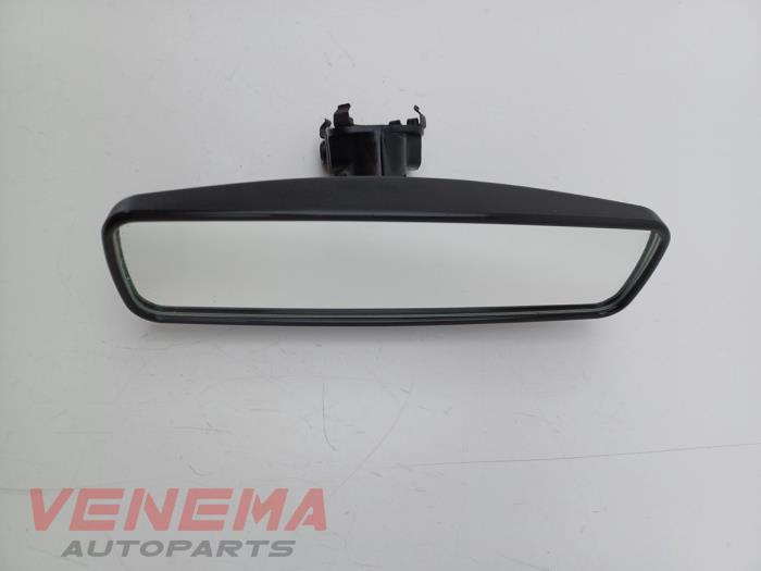 Używane Lusterko wewnetrzne Citroen C5 Aircross I (A4/AC/AJ/AR) 1.2 PureTech Hybrid 136 Cena € 9,99 Procedura marży oferowane przez Venema Autoparts