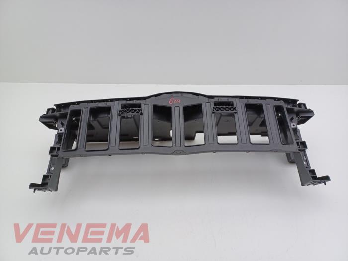 Begagnade Front Citroen C5 Aircross I (A4/AC/AJ/AR) 1.2 PureTech Hybrid 136 Pris € 69,99 Marginaltabell erbjuds av Venema Autoparts