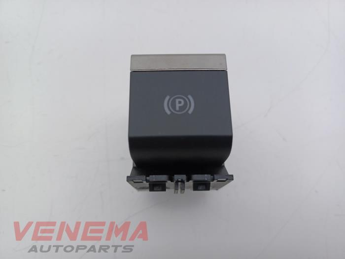 Używane Przelacznik hamulca postojowego Citroen C5 Aircross I (A4/AC/AJ/AR) 1.2 PureTech Hybrid 136 Cena € 19,99 Procedura marży oferowane przez Venema Autoparts