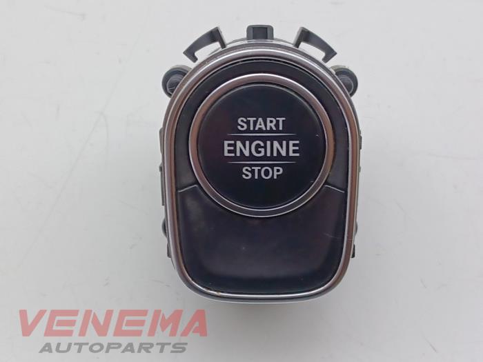 Używane Przelacznik Start/Stop Mercedes Sprinter 3,5t (910.0/910.1/907.1/907.2) 316 CDI 2.1 D RWD Cena € 14,99 Procedura marży oferowane przez Venema Autoparts