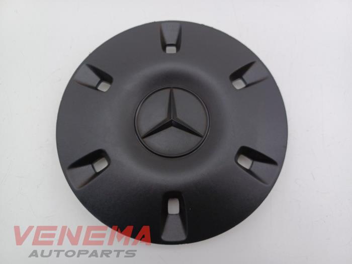Używane Kolpak Mercedes Sprinter 3,5t (910.0/910.1/907.1/907.2) 316 CDI 2.1 D RWD Cena € 9,99 Procedura marży oferowane przez Venema Autoparts