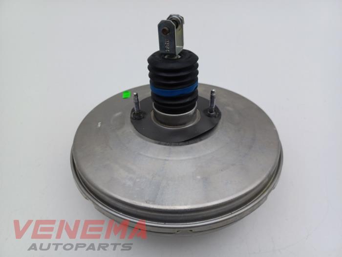 Usagé Servo frein Mercedes A Limousine (177.1) 2.0 A-250 Turbo 16V Mild Hybrid 4Matic Prix € 99,99 Règlement à la marge proposé par Venema Autoparts