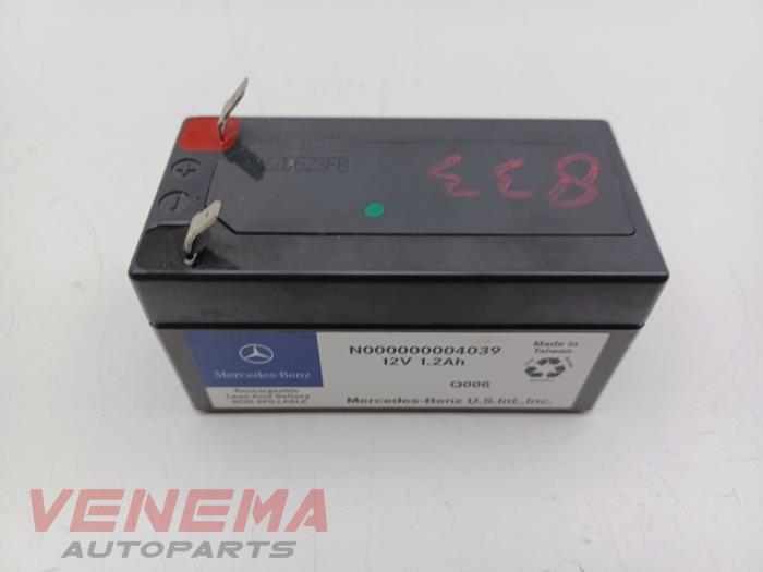 Begagnade Batteri Mercedes A Limousine (177.1) 2.0 A-250 Turbo 16V Mild Hybrid 4Matic Pris € 24,99 Marginaltabell erbjuds av Venema Autoparts
