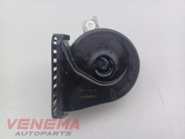 Używane Klakson Fiat Panda (312) 0.9 TwinAir Turbo 85 Cena € 14,99 Procedura marży oferowane przez Venema Autoparts