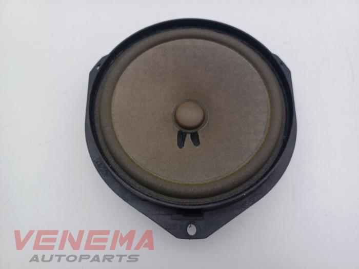 Używane Glosnik Fiat Panda (312) 0.9 TwinAir Turbo 85 Cena € 14,99 Procedura marży oferowane przez Venema Autoparts