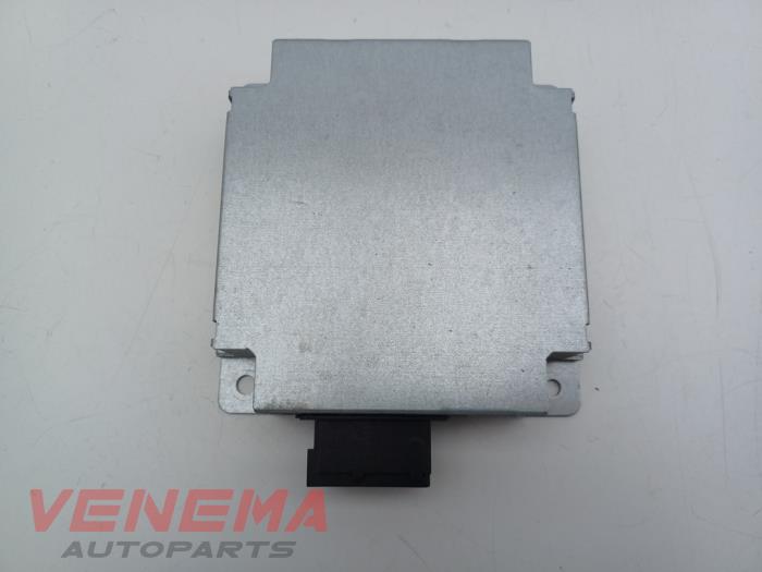 Używane Modul radiowy Fiat Panda (312) 0.9 TwinAir Turbo 85 Cena € 9,99 Procedura marży oferowane przez Venema Autoparts